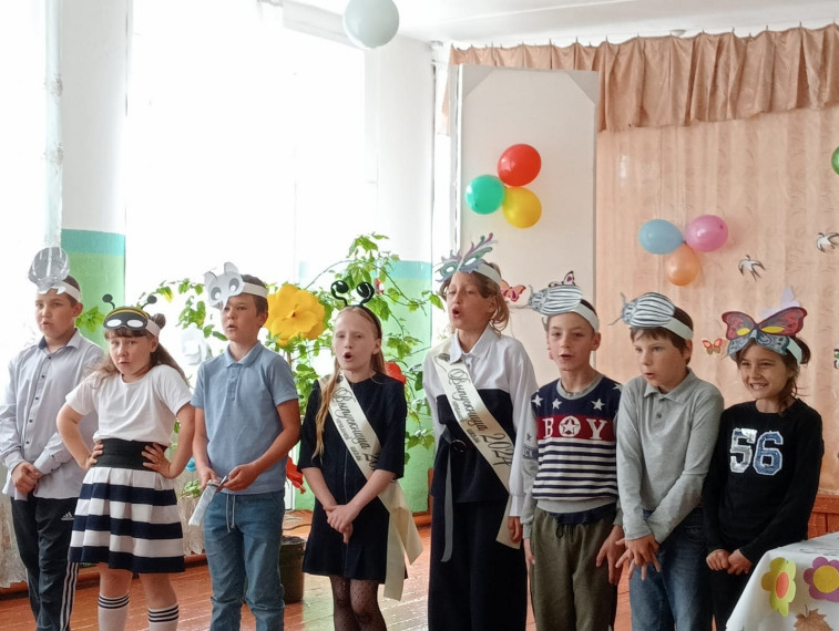 Спектакль "Муха-цокотуха".