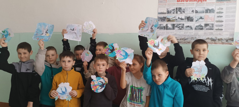 Ласточка - символ надежды на спасение ленинградцев в блокадном городе..